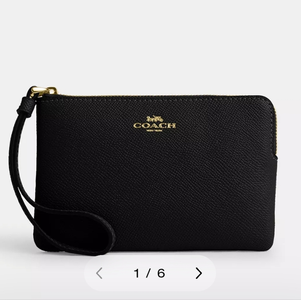New Coach Black Corner Zip Wristlet